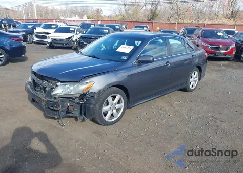 2007 Toyota Camry Se z USA, uszkodzony, nr VIN 4T1BE46K67U719083